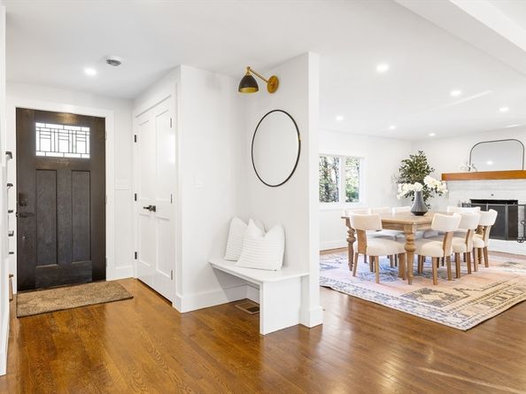 157 Wilshire Dr, Sharon MA 02067