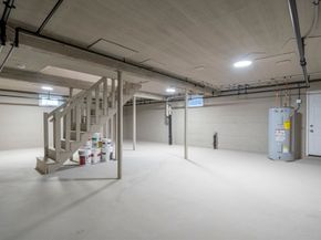 6 Puritan Ln, Dedham MA 02026