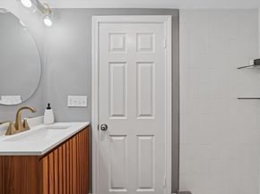 6 Puritan Ln, Dedham MA 02026