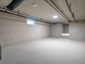 6 Puritan Ln, Dedham MA 02026