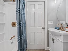 6 Puritan Ln, Dedham MA 02026