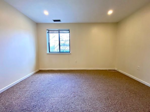 666 Main St 315, Winchester MA 01890