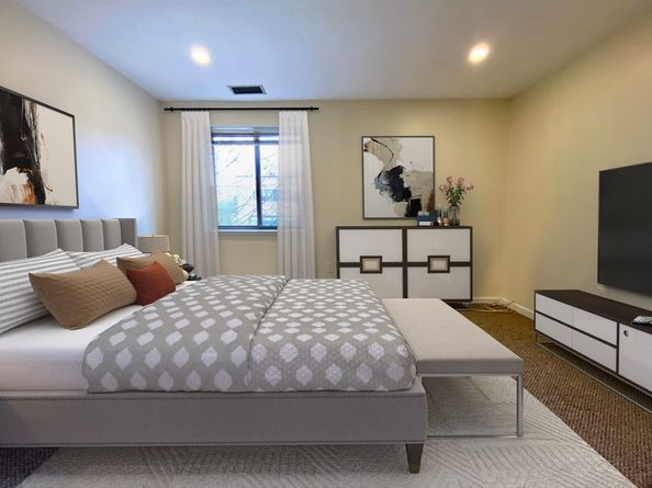 666 Main St 315, Winchester MA 01890