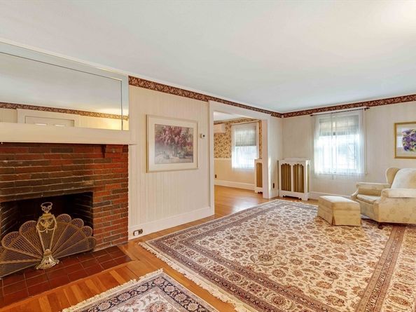 148 Beech Ave, Melrose MA 02176