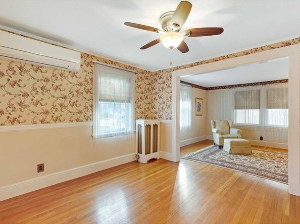 148 Beech Ave, Melrose MA 02176