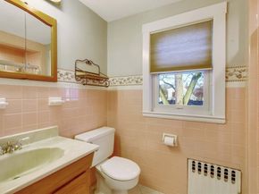 148 Beech Ave, Melrose MA 02176