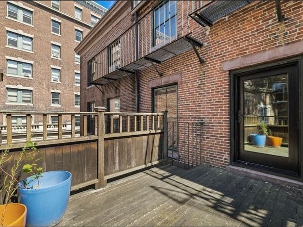 22 Joy Street, Boston MA 02114