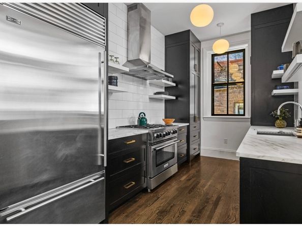 22 Joy Street, Boston MA 02114