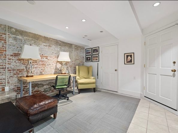 22 Joy Street, Boston MA 02114