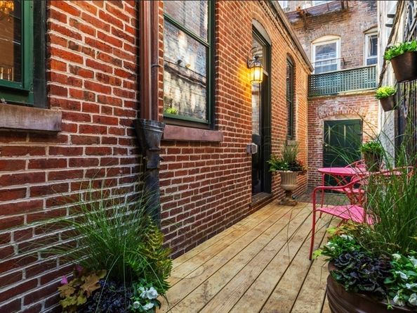 22 Joy Street, Boston MA 02114