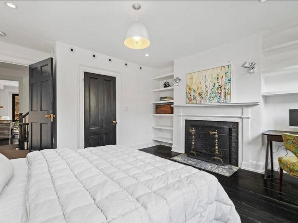 22 Joy Street, Boston MA 02114