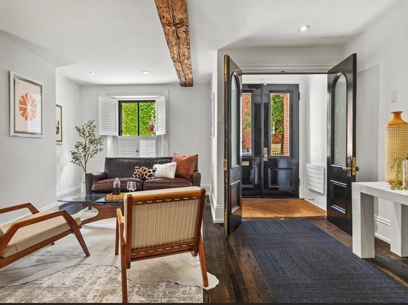 22 Joy Street, Boston MA 02114