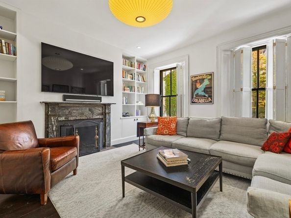 22 Joy Street, Boston MA 02114