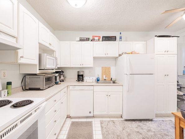 114 Strathmore Rd 102, Boston MA 02135