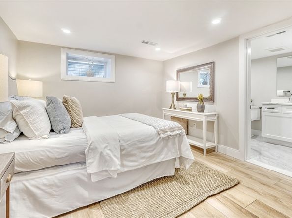 114-116 West Wyoming Ave 1, Melrose MA 02176