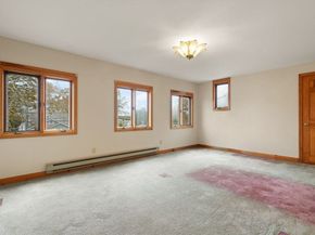 10 Oak St, Wareham MA 02571