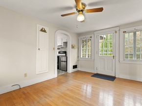 10 Oak St, Wareham MA 02571