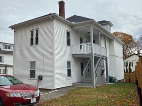 89 Worcester St, Southbridge MA 01550