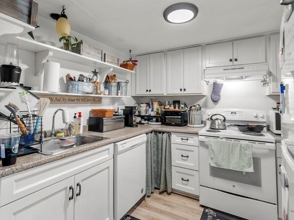 126 Summer St, Plymouth MA 02360