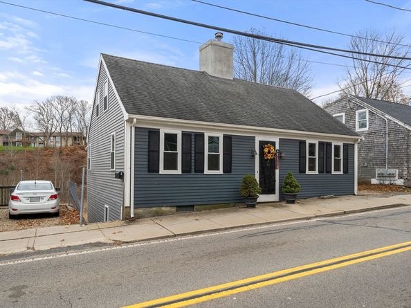 126 Summer St, Plymouth MA 02360