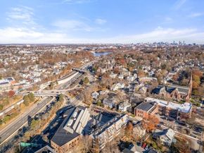 9-17 Baldwin St 15C, Newton MA 02458