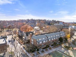 9-17 Baldwin St 15C, Newton MA 02458