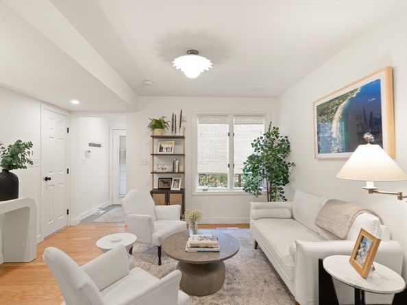 300 Willow Street 3, Hamilton MA 01982