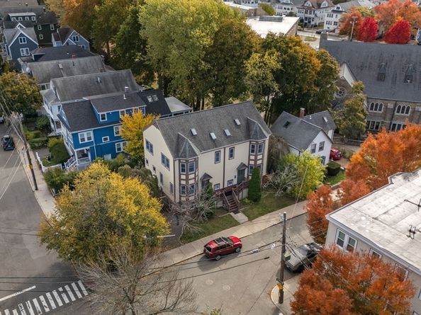 70 Victoria St 70, Somerville MA 02144