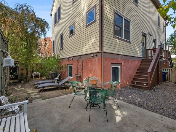 70 Victoria St 70, Somerville MA 02144