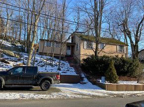 9 Walden Pond Ave, Saugus MA 01906