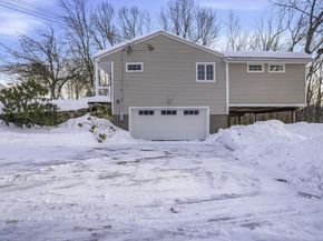 37 Oneil Dr, Westborough MA 01581