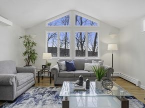 37 Oneil Dr, Westborough MA 01581