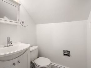 215 Ash St 3, Waltham MA 02453