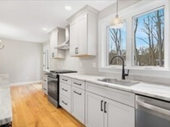 11 Main Street, Newbury MA 01922