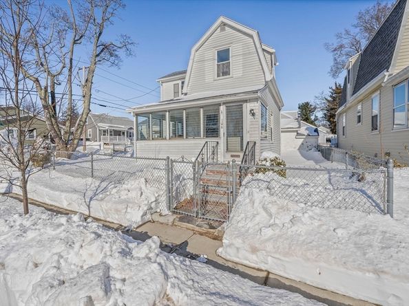 106 Darrow St, Quincy MA 02169