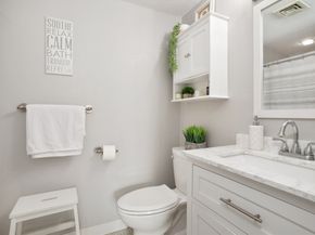 3 Ledgewood Way 8, Peabody MA 01960