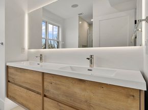 327 Alewife Brook Pkwy B, Somerville MA 02144