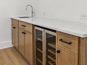 327 Alewife Brook Pkwy B, Somerville MA 02144