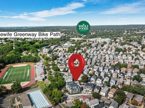 327 Alewife Brook Pkwy B, Somerville MA 02144