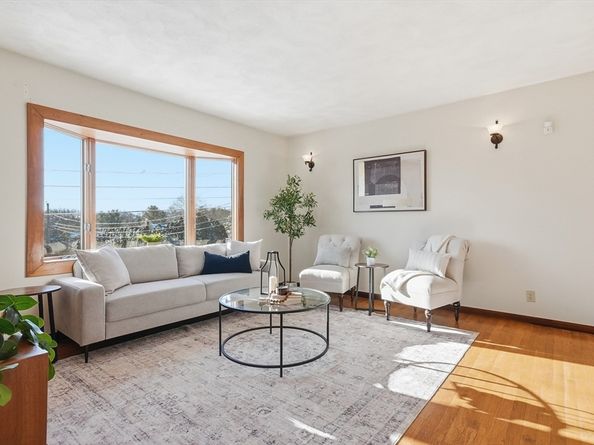 16 Battlemarch Way, Woburn MA 01801