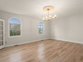 140 York St, Canton MA 02021