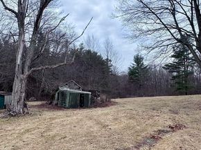 266 Putnam Hill Rd, Sutton MA 01590