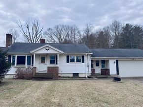 266 Putnam Hill Rd, Sutton MA 01590