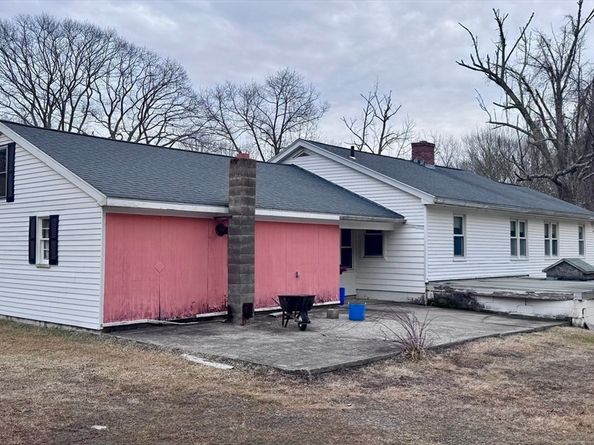 266 Putnam Hill Rd, Sutton MA 01590