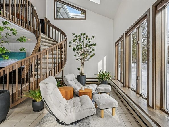 247 W Acton Rd, Stow MA 01775