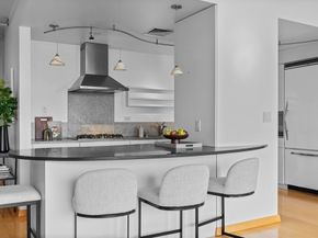 25 Channel Center St 1102, Boston MA 02210