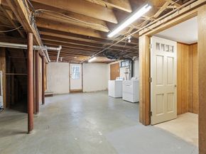 65 Helena St, Leominster MA 01453