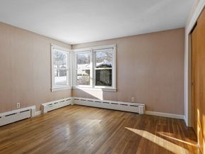 65 Helena St, Leominster MA 01453