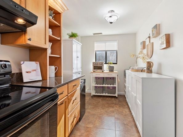 30 Revere Beach Pkwy 415, Medford MA 02155