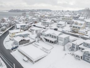 33 Bayview Rd, Ipswich MA 01938